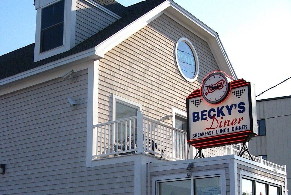Becky's Diner source photo review