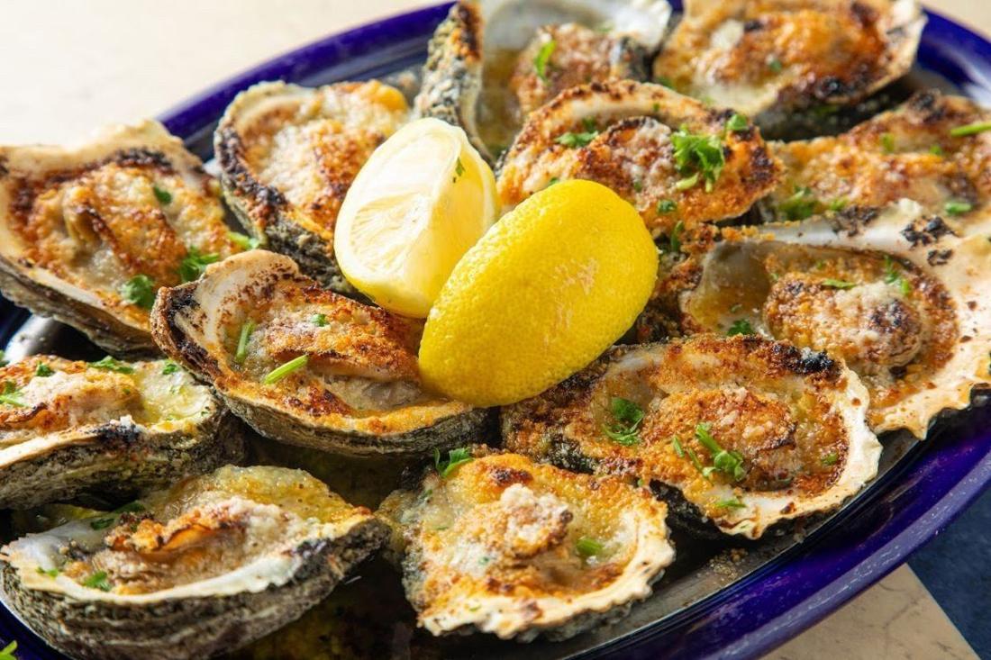 Deanie's Seafood Restaurant in the French Quarter official website photograph