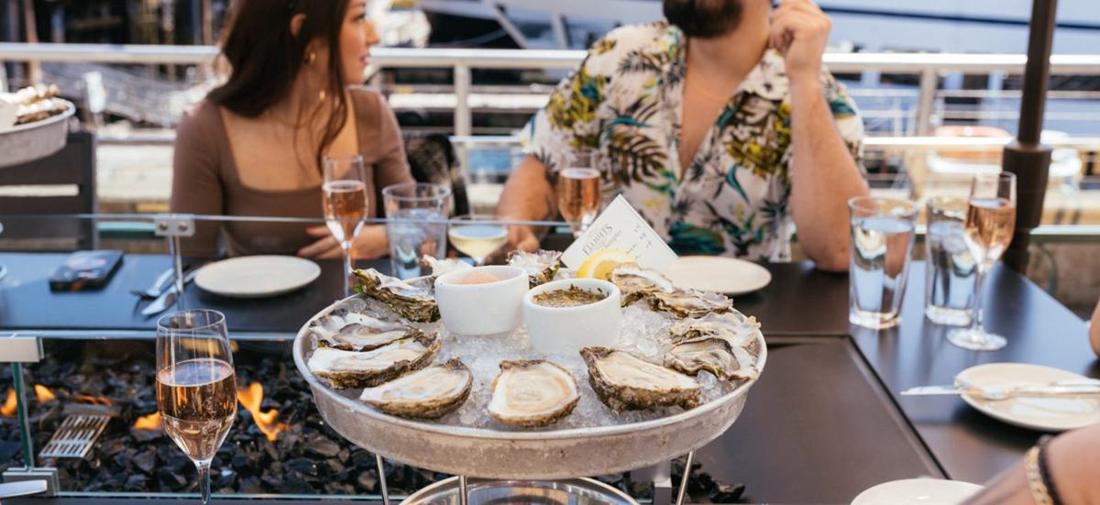 Elliott's Oyster House source photo review